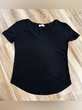 Ava Sky shirt size xs